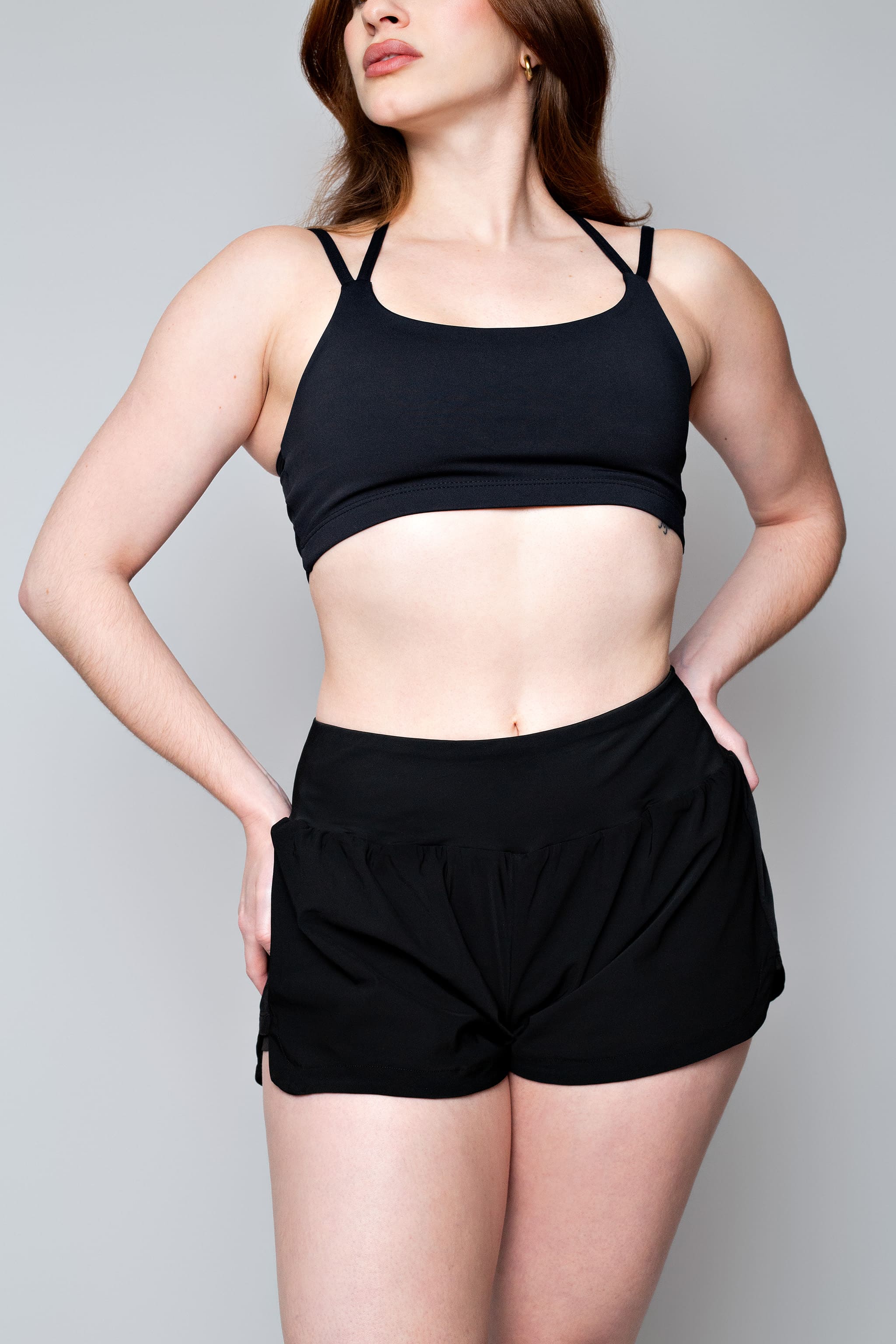 Short Preto Esportivo de Cintura Alta