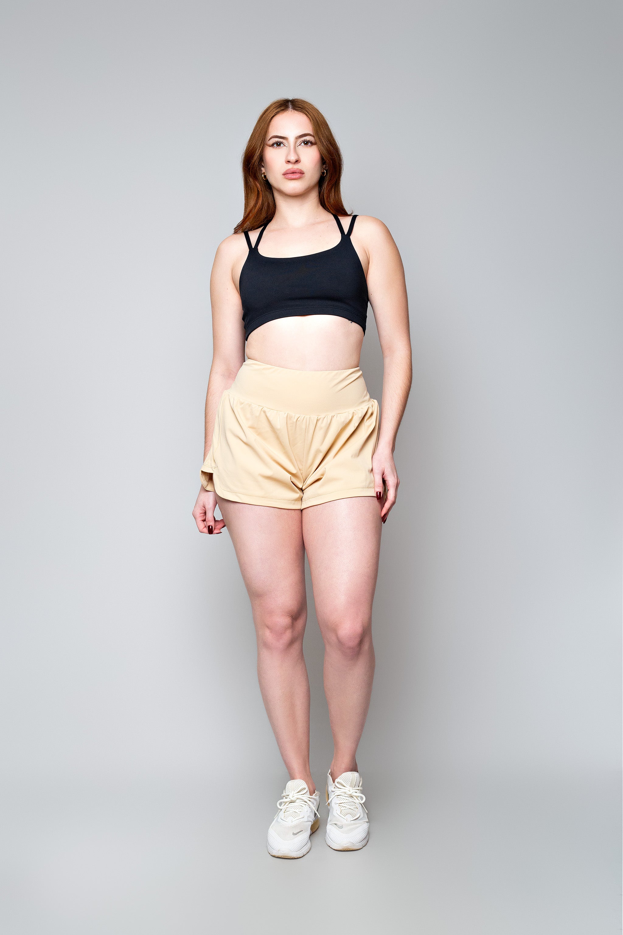 Short Bege Esportivo de Cintura Alta